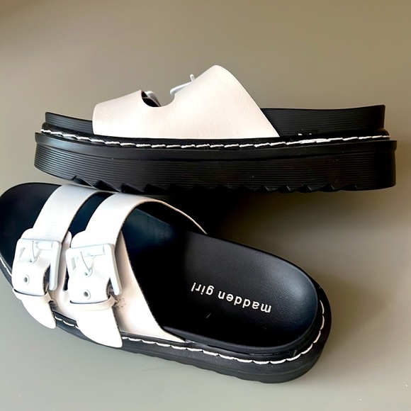 Steve Madden Women's Dizzyy Platform . Never worn - Picture 3 of 10